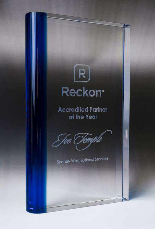 Cristal-Vertical Bloque curvo de una arista