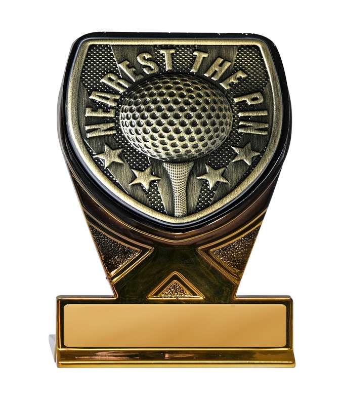 Fusion Cobra Oro Cerca del Alfiler