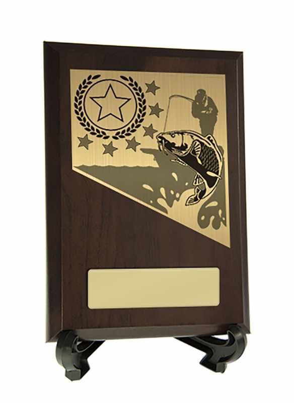 Placa con adornos de pesca